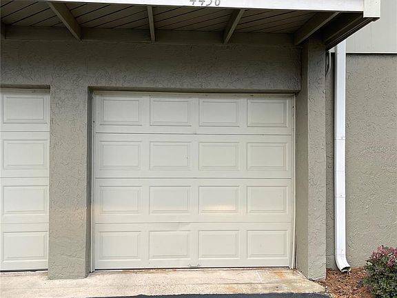 End Corner Unit! Single car garage with HUGE storage closet inside garage.