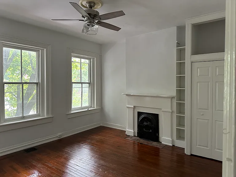 105 S Pine St — Photo 45