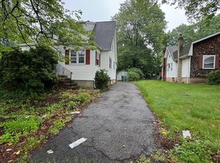 133 Harding Ave, Edison, NJ 08820