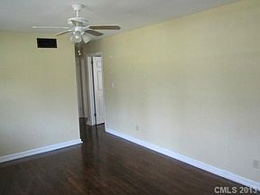5th image of 1537 Echo Ln