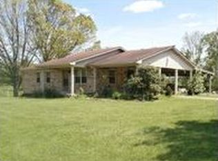 445 Bob Johnson Ln, Cookeville, TN 38501