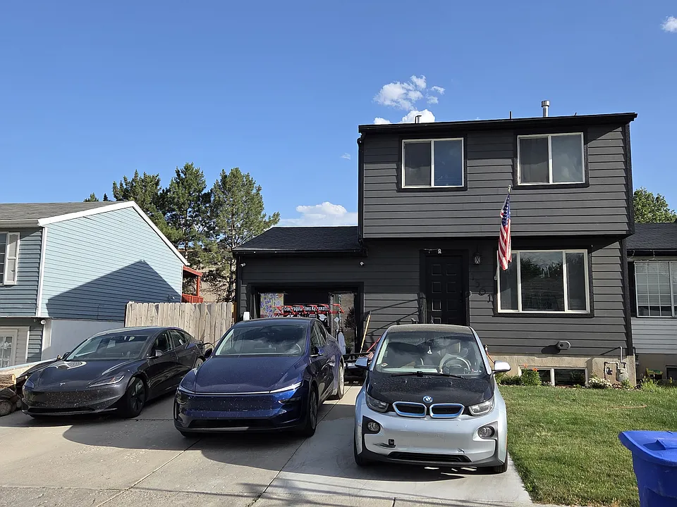 1561 W Ponderosa Ln