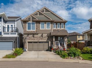 923 174th St SW, Edmonton, AB T6W 3V3