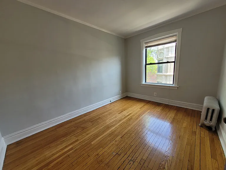 1233 W Chase Ave #3 — Photo 3