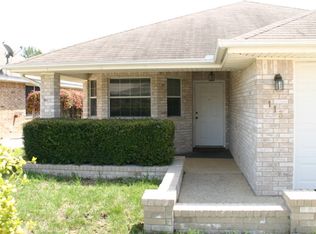 113 Creekside Dr W, Kerrville, TX 78028