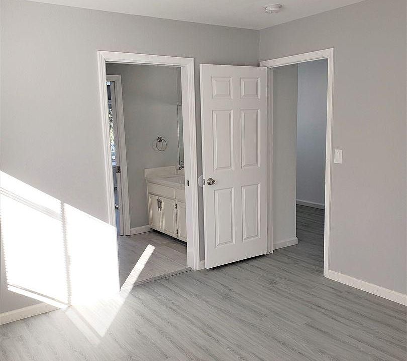 1st image of 2506 E 6th St #2506