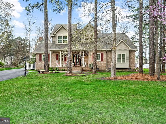 2nd image of 6 Boisenberry Ln