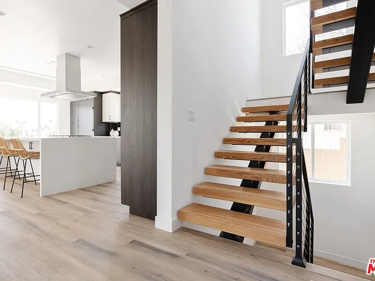 2512 Berkeley Ave — Photo 25