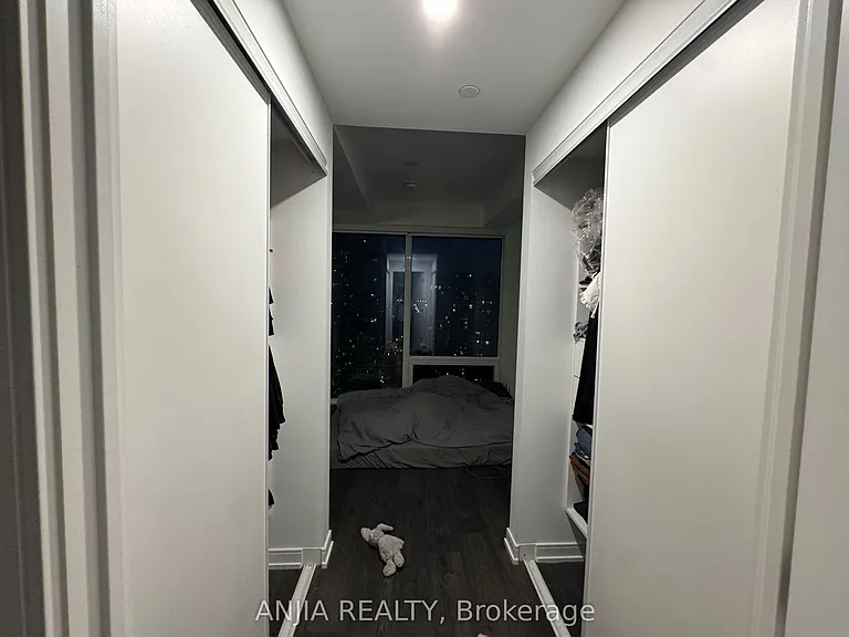 3 Gloucester St #2613 — Photo 4