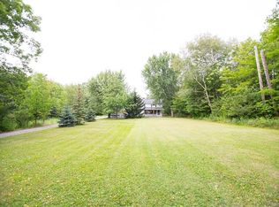 5916 Seufert Rd, Orchard Park, NY 14127