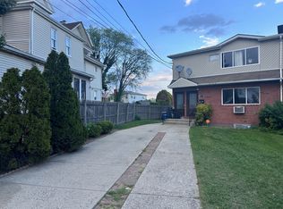 259-21 Francis Lewis Blvd #1, Rosedale, NY 11422