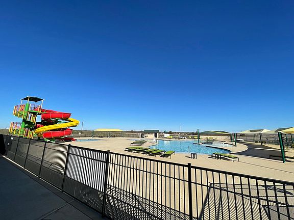2nd image of 16305 Driveway