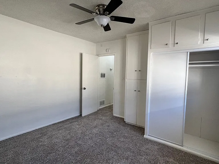 13840 Christine Dr — Photo 23