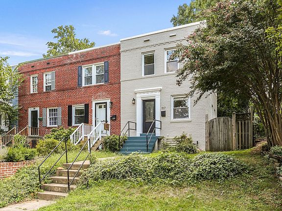 2nd image of 107 E Linden St