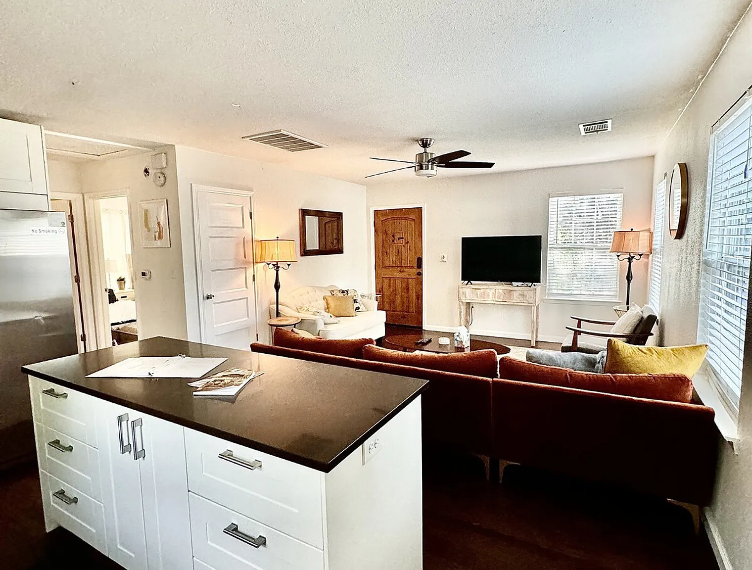 2 bed, 2.0 bath, $5,649 — Photo 3