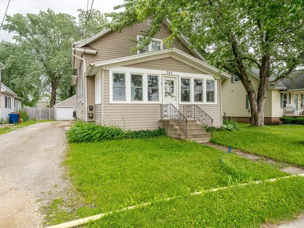 745 Racine St, Menasha, WI 54952