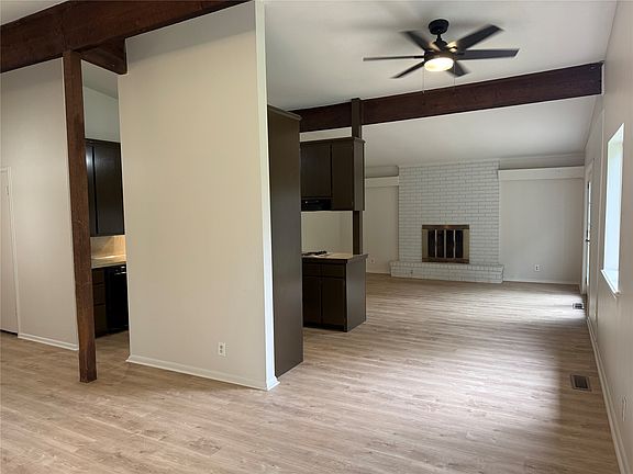 5th image of 1928 E 55th Pl