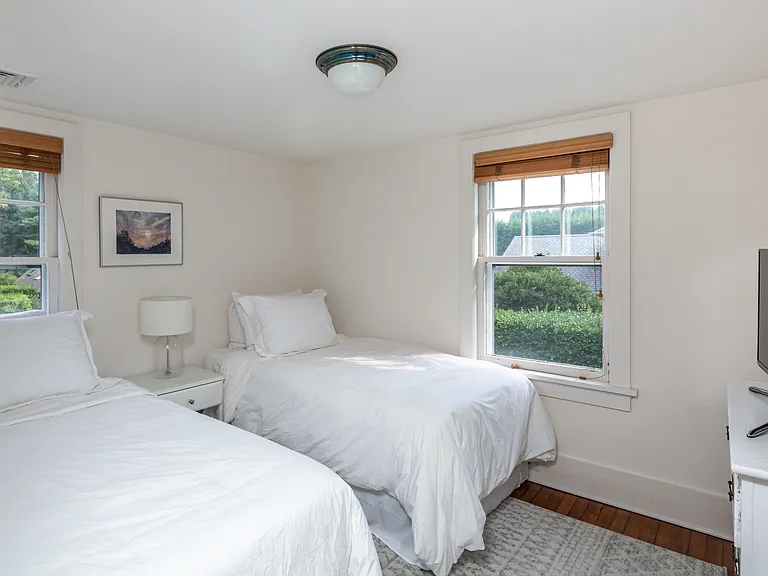 40 McGuirk St — Photo 16