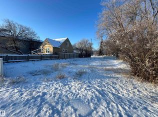 11646 82nd St NW, Edmonton, AB T5B 2V8