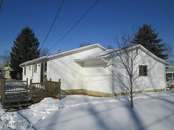 3rd image of 5279 Quincy Dr
