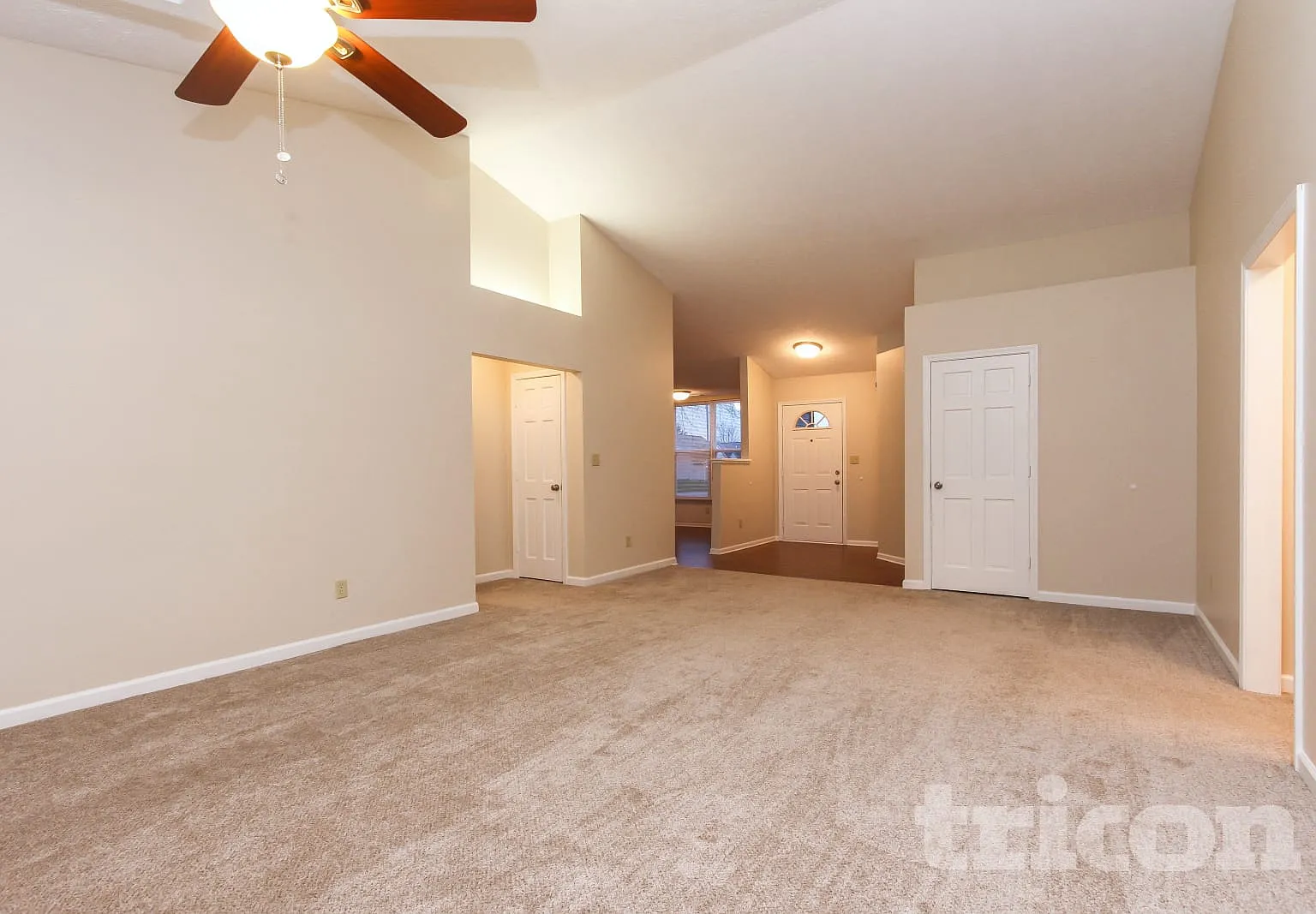 5706 Nodlehs Court Indianapolis IN — Photo 4