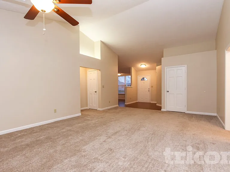 5706 Nodlehs Ct — Photo 4
