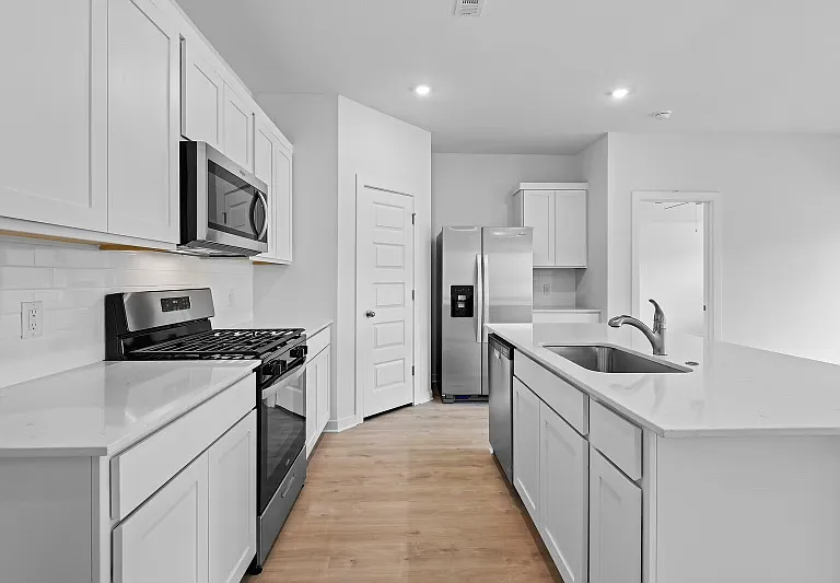 4458 W Canyon Run Dr — Photo 2