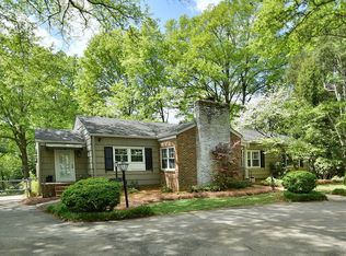 1546 Reynolda Rd, Winston Salem, NC 27104