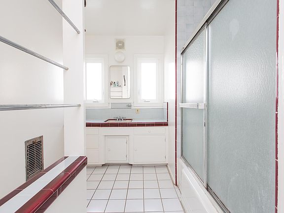 3rd image of 1302 E Loma Alta Dr