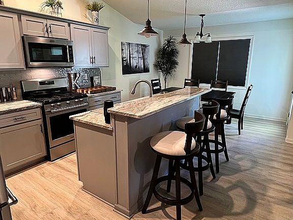 3rd image of 642 Villa South Dr