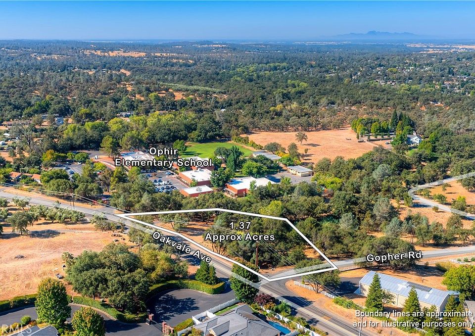1st image of 4 Gopher Rd