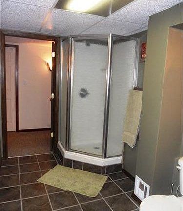 3rd image of 96 Edwards Dr
