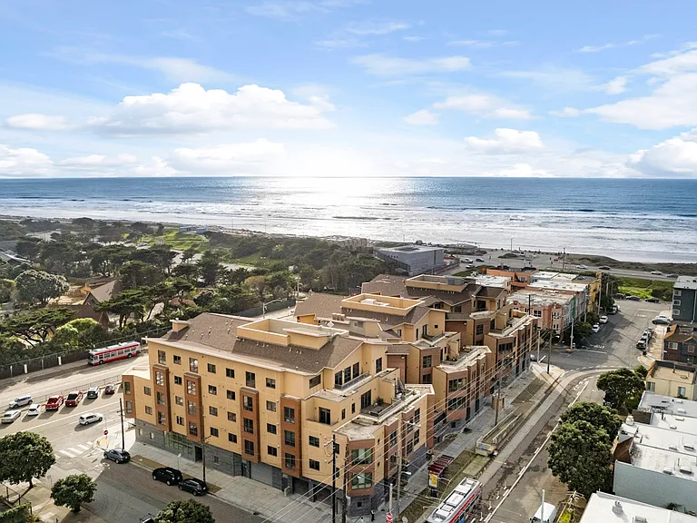 3535 Wawona St #311 — Photo 42