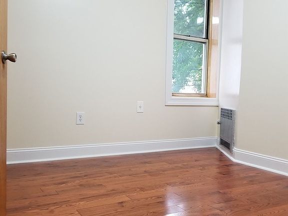 4th image of 751 Saint Marks Ave APT F16