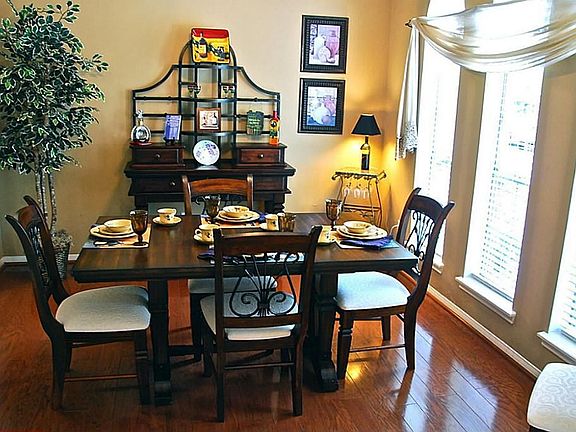 4th image of 4415 Timber Hill Dr