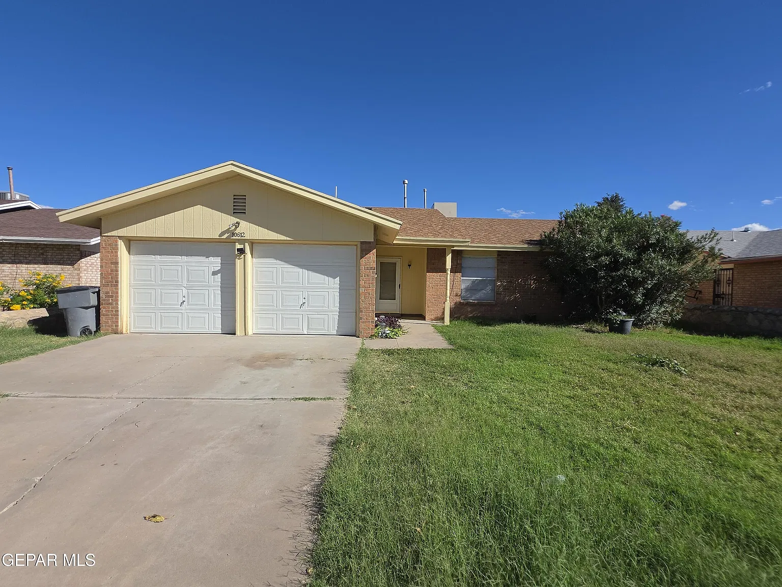 3 bed, 2.0 bath, 1349 sqft, $1,450 — Photo 1