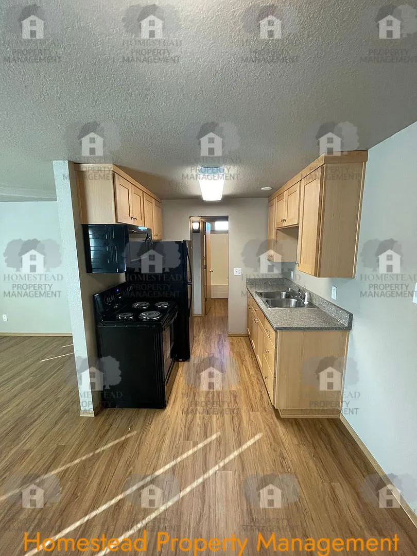 360 — Photo 3