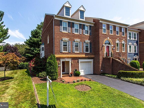 5th image of 6825 McLean Province Cir