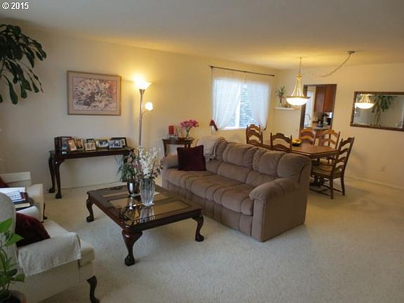 2nd image of 15825 SW Alderbrook Cir