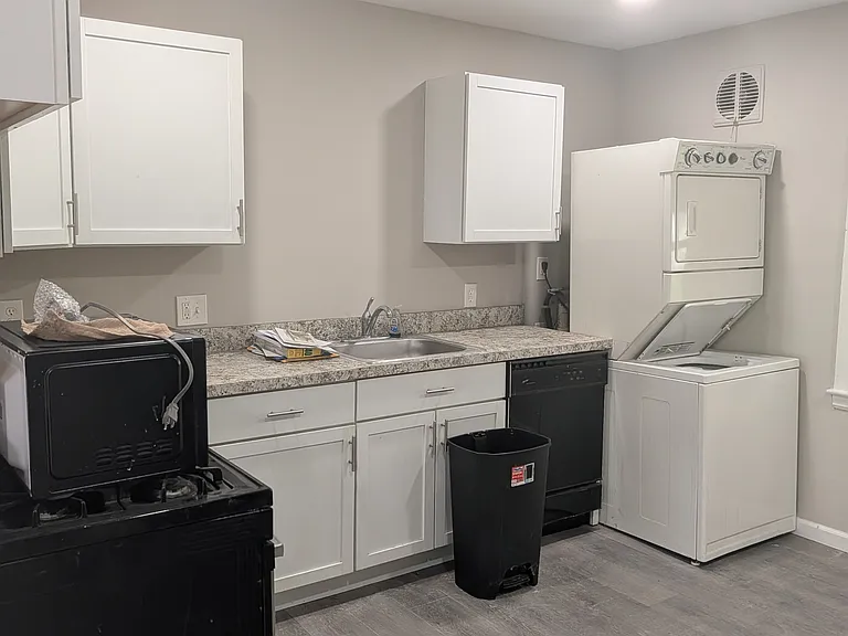 26065 Waldorf St — Photo 8
