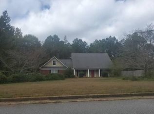 203 Bent Tree Dr, Ellerslie, GA 31807