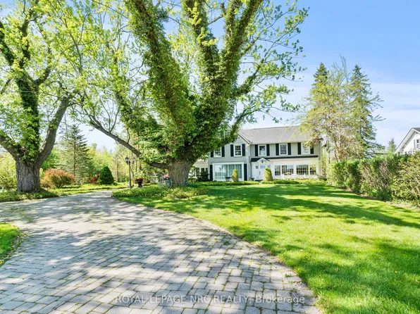 3689 Niagara Blvd, Fort Erie, ON L2A 3G1