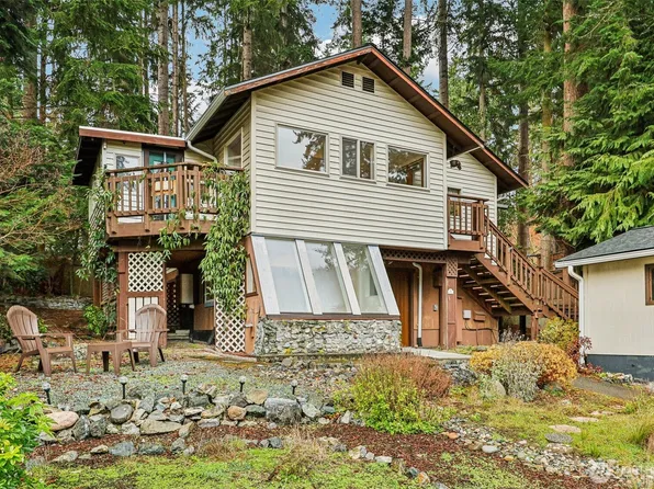 1095 Worthy Place, Greenbank, WA 98253