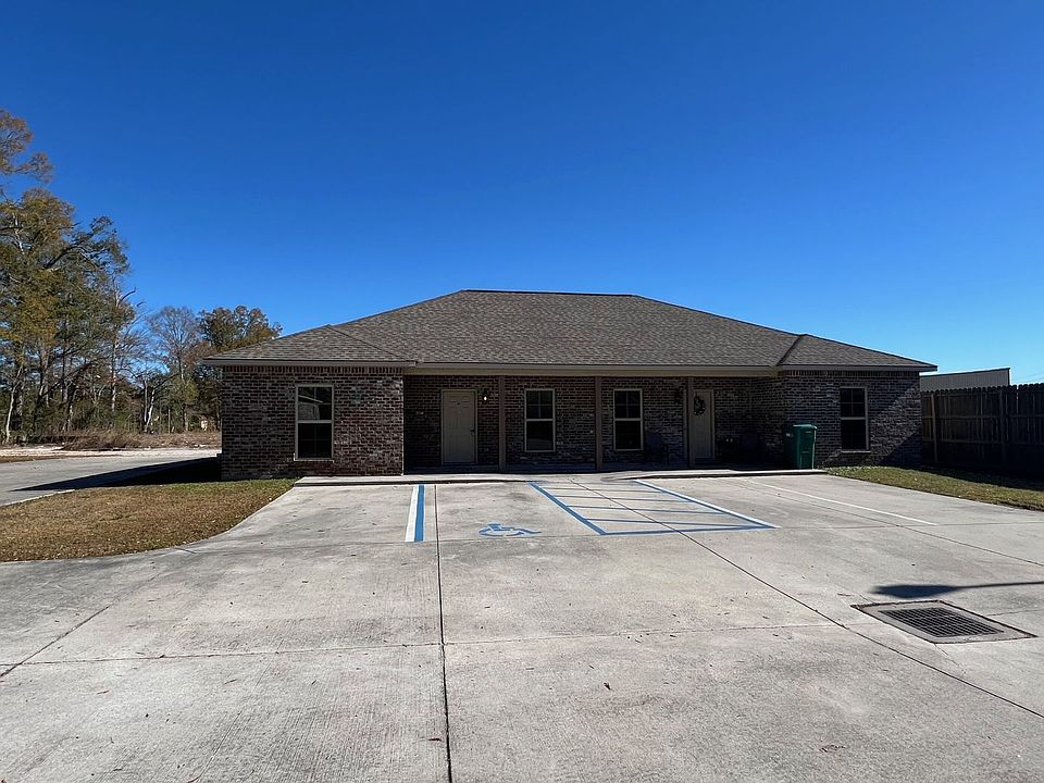 1st image of 25907 Commercial Dr #A1