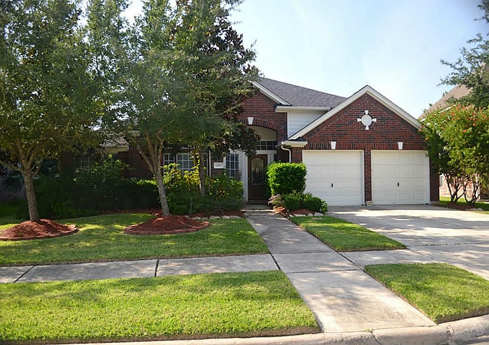 1st image of 1207 Pelican Hill Ct