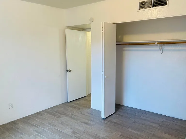 5608 E 26th St #1 — Photo 11