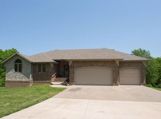 2292 N Farm Road 97, Springfield, MO 65802