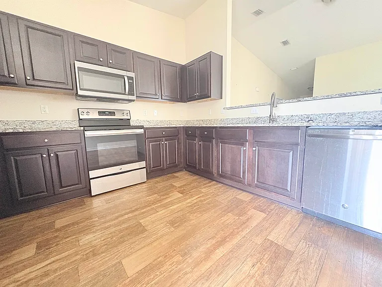6529 Rivers Bank Way — Photo 10