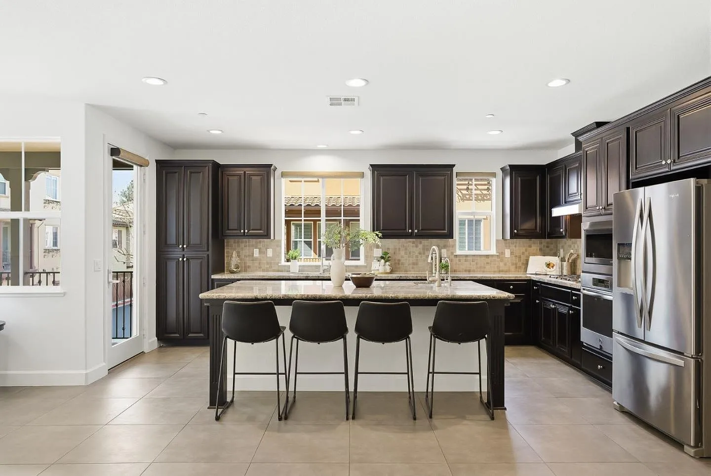 508 Holthouse Ter photo 1