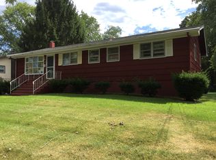 35 Valley View Rd, Milford, CT 06461